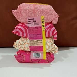 Forever 21 Makeup Removing Facial Wipes - Pink and Cream